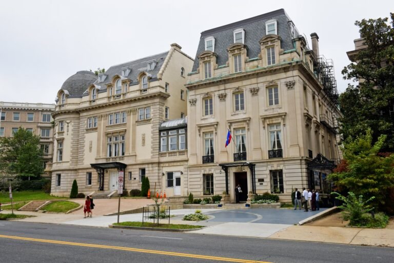 Diplomatie haïtienne : Le miroir brisé du mérite et le rappel à l’ordre américain