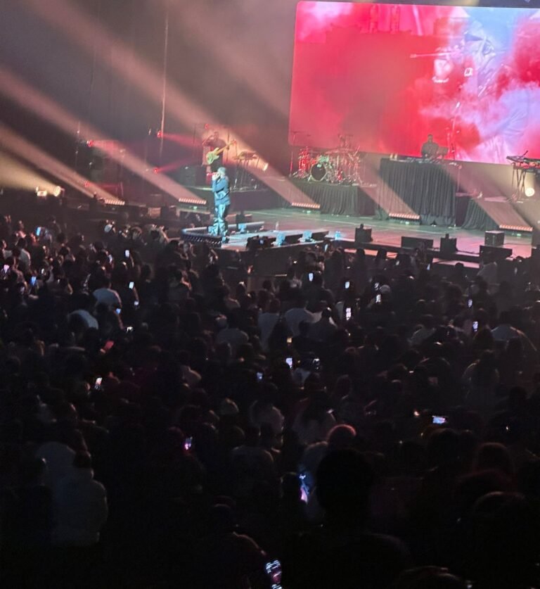 Joé Dwèt Filé enflamme le Centre Bell, Montréal