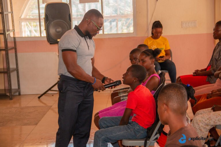 « Lumière Haïti » fait le pont entre les enfants et des leaders à Jérémie