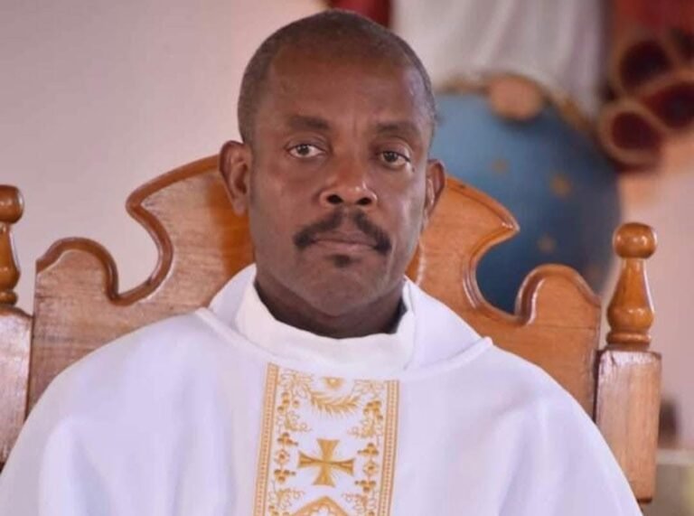 Père Clody Jean-Charles s’en est allé : son héritage éclaire encore les esprits